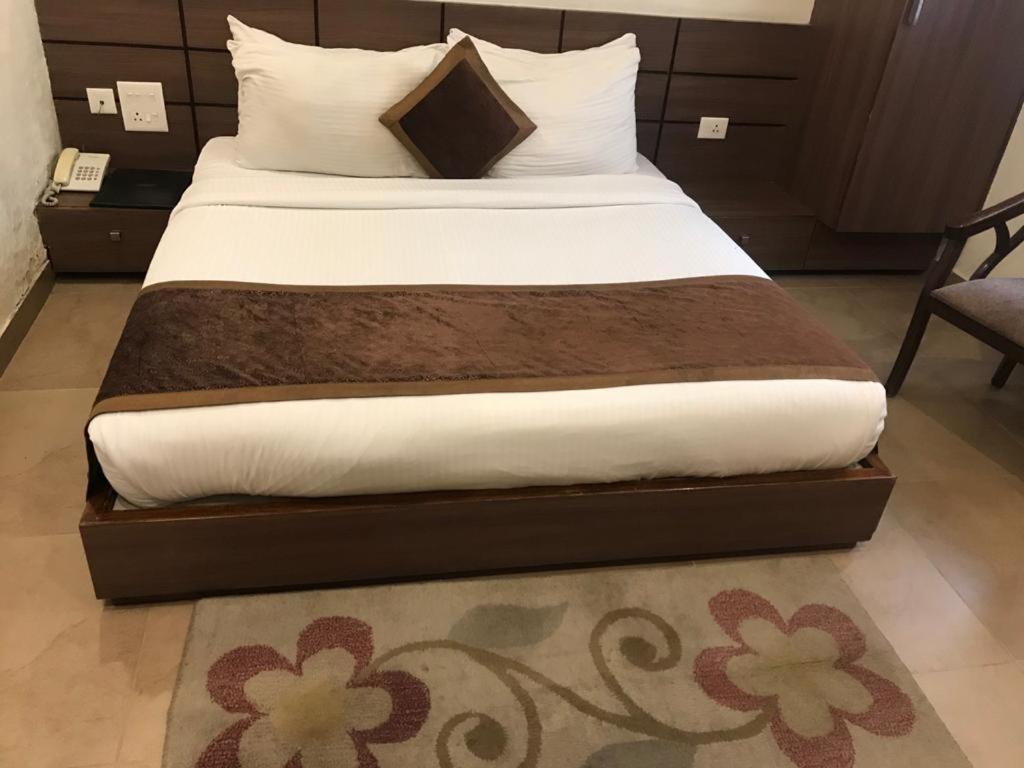 Hotel City Square Hisār Exterior foto