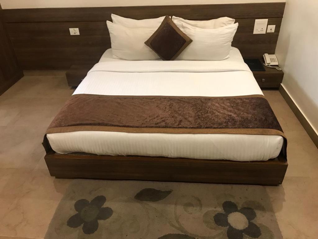 Hotel City Square Hisār Exterior foto